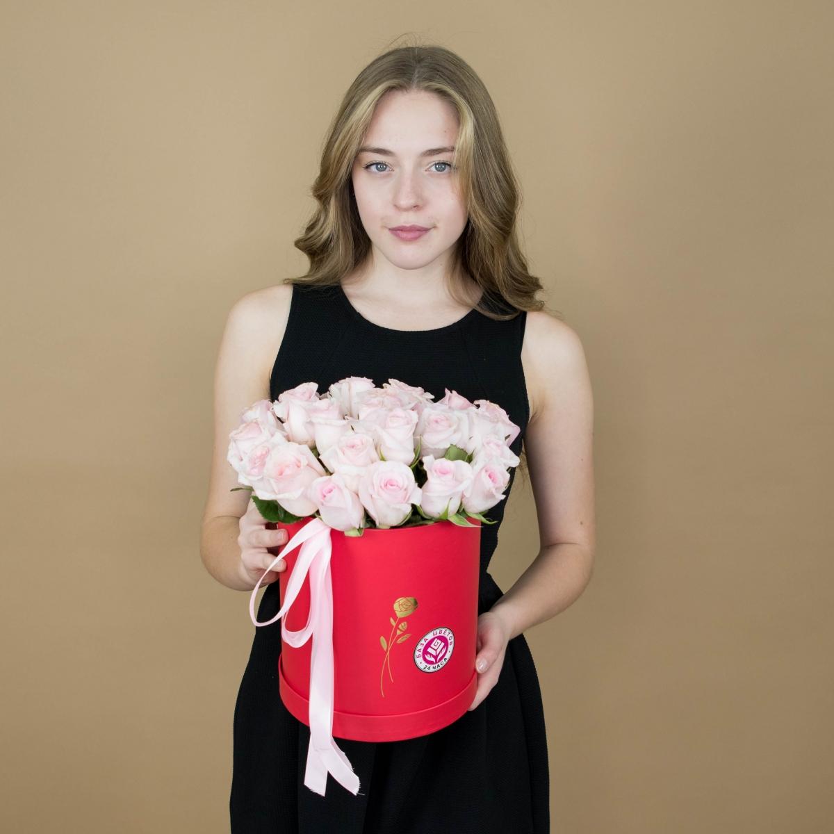 Розы розовые в шляпной коробке артикул: 1932