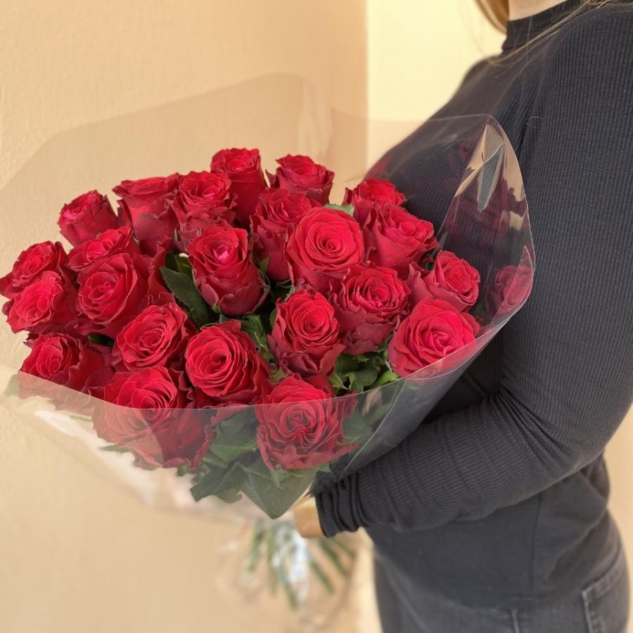 Букеты из красных роз 50 см (Эквадор) (артикул  805)